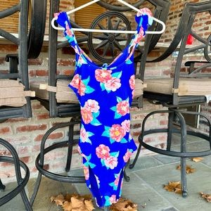 NWOT Blue floral swimsuit